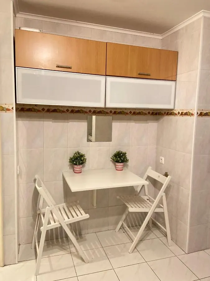 Com•Bro Apartment Lisboa Portugal